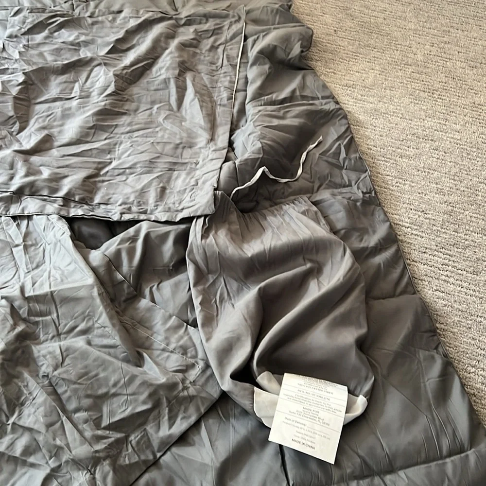 Reversible down, alternative comforter set